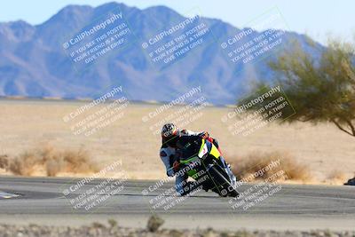 media/Jan-08-2022-SoCal Trackdays (Sat) [[1ec2777125]]/Turn 4 (1145am)/